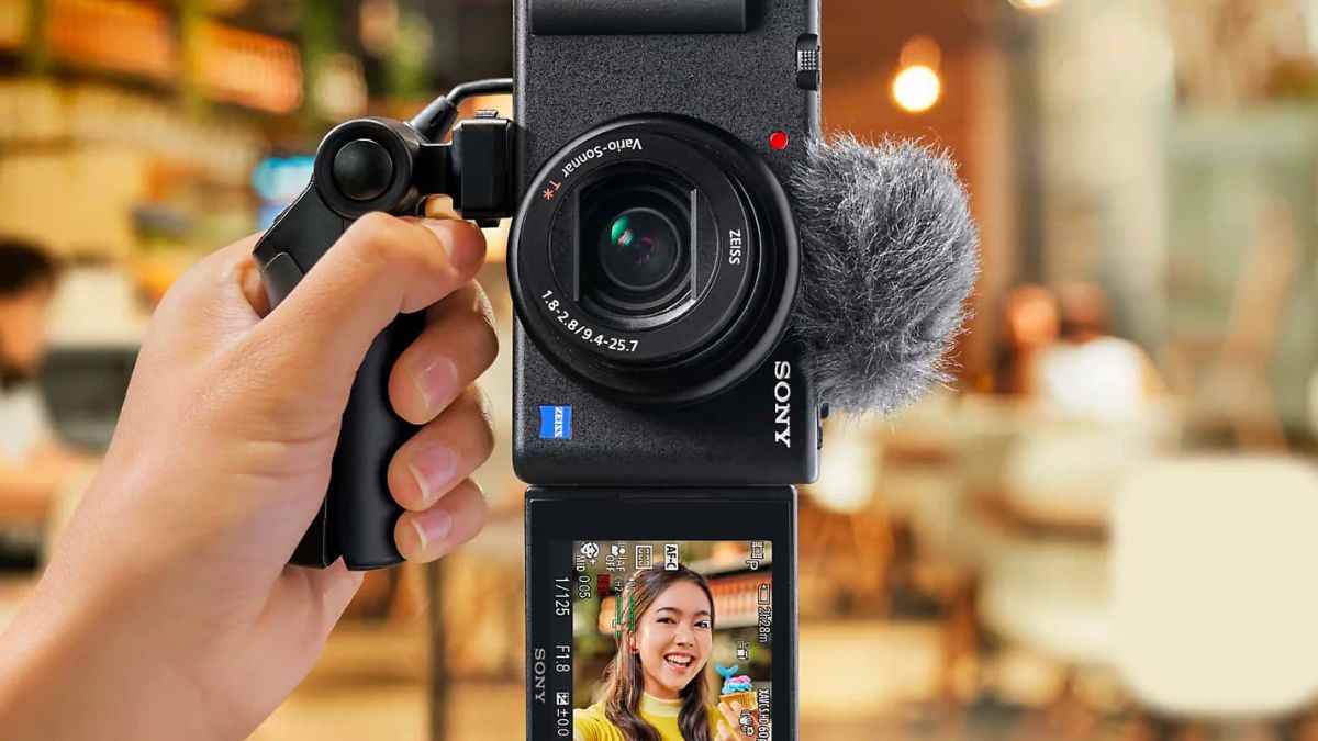máy ảnh compact giá rẻ Sony ZV-1