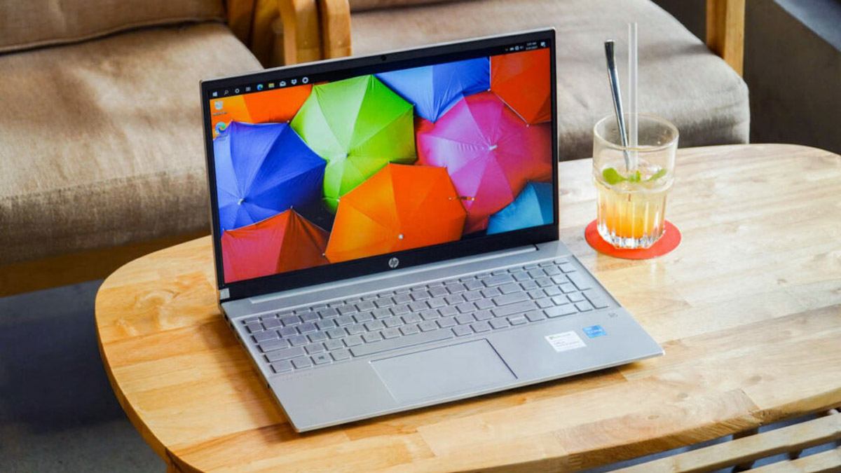 Review laptop dưới 15 triệu về màn hình